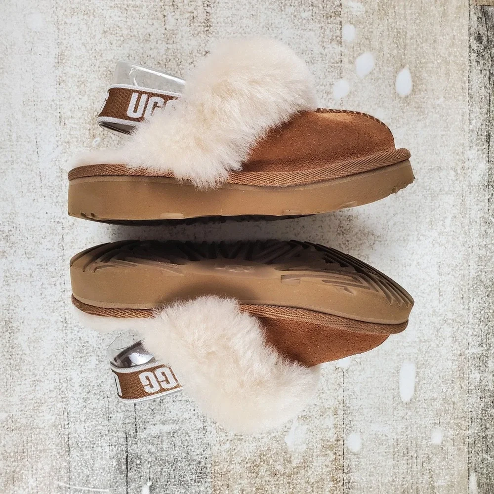 UGG excellent light